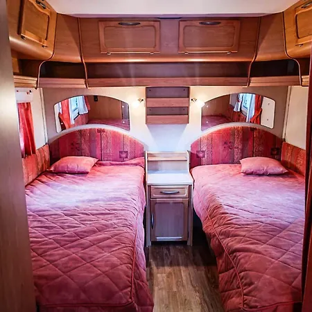 Camping Santa's Winter Caravan-kabe Ametist *