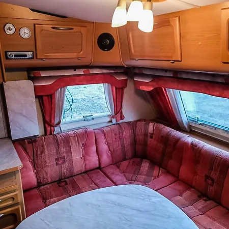 Santa's Winter Caravan-kabe Ametist Rovaniemi