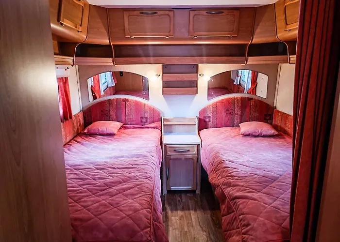 Parque de Campismo Santa's Winter Caravan-kabe Ametist *