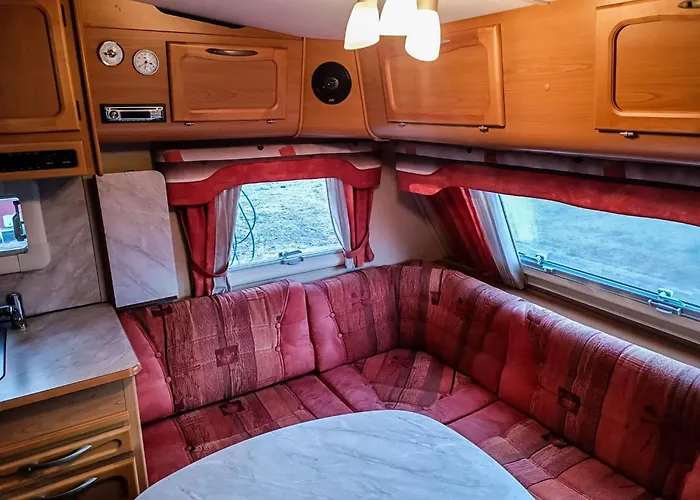 Santa's Winter Caravan-kabe Ametist Rovaniemi